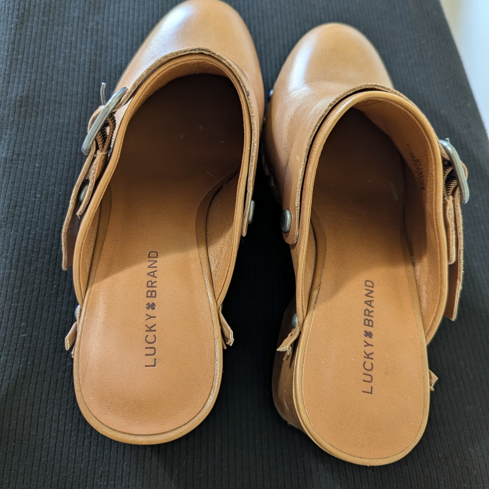 Women's Tan Leather Clogs - Picture 4 of 5